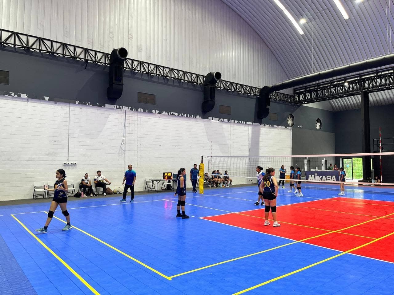 Cancha techada FESAVOL